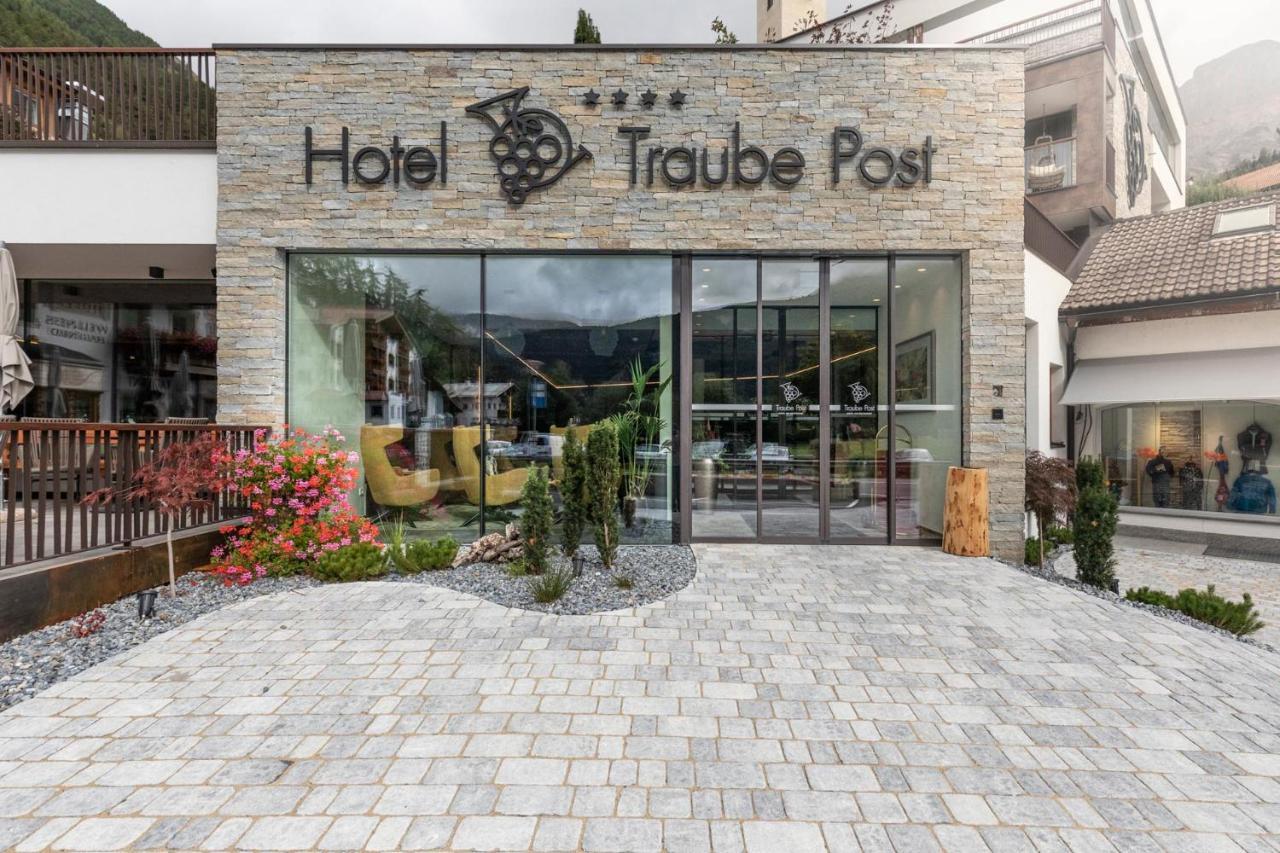 Aktiv- Und Wellnesshotel Traube- Post Curon Venosta Εξωτερικό φωτογραφία