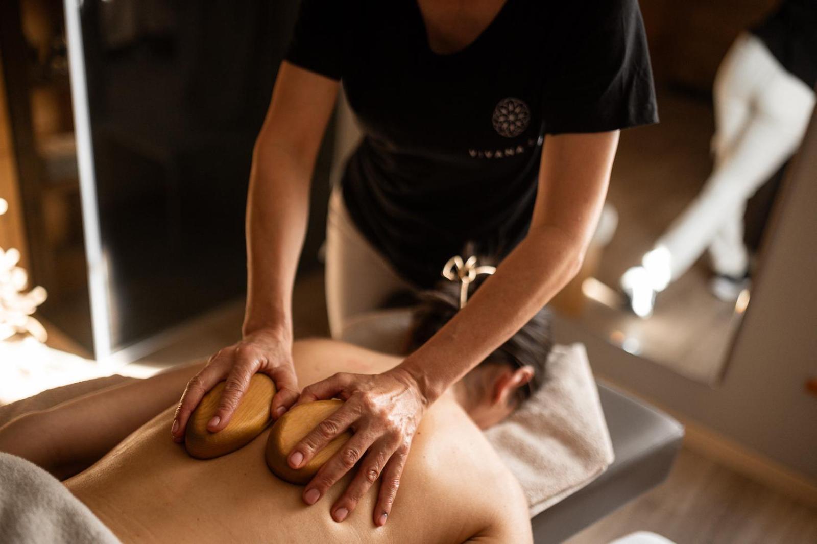 Aktiv- Und Wellnesshotel Traube- Post Curon Venosta Εξωτερικό φωτογραφία